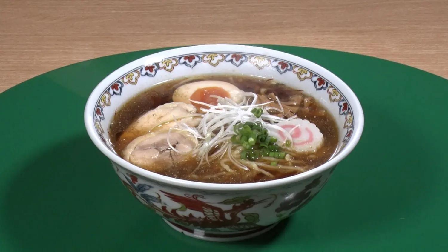 DOWNTOWN+」× 宅麺コラボ！限定ラーメンを販売
